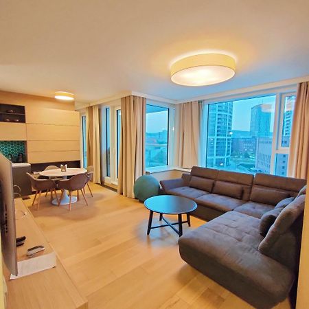 Sag Panorama City Free Parking Bratislava Luaran gambar