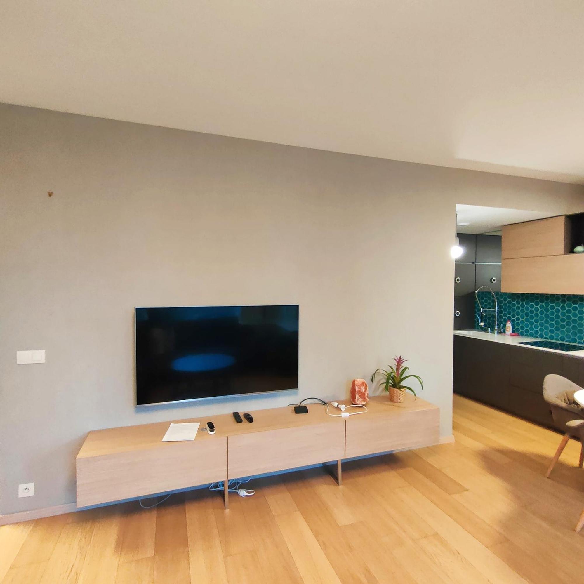Sag Panorama City Free Parking Bratislava Luaran gambar